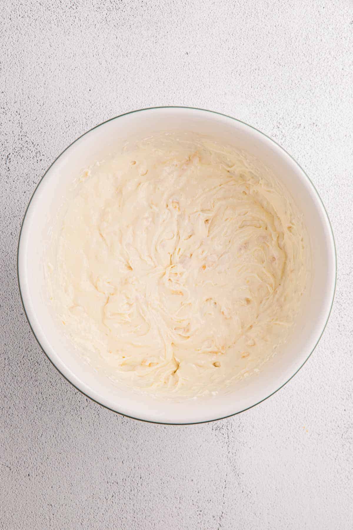 Bowl of smooth creamy filling.
