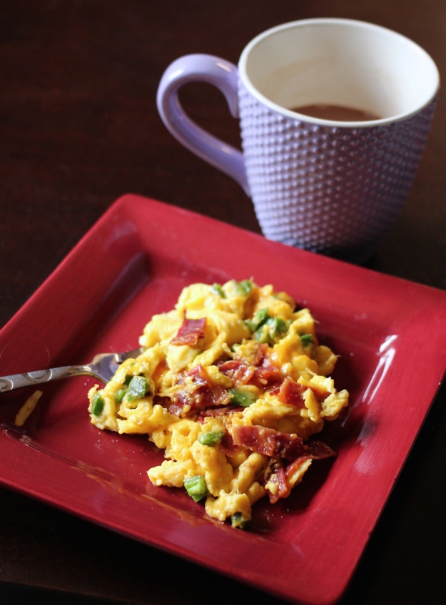 Bacon Jalapeno Cheddar Egg Scramble