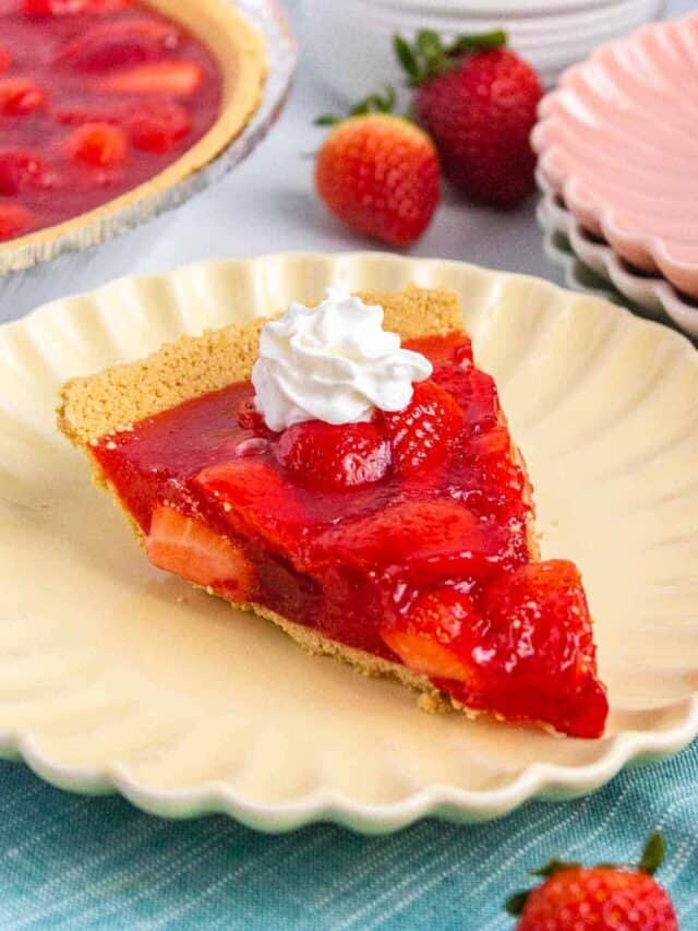 No-Bake Strawberry Pie with Jello - By Kelsey Smith