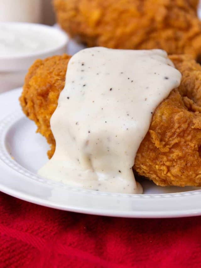 Homemade Southern White Gravy Recipe By Kelsey Smith homemade-southern-white-gravy-recipe-by-kelsey-smith