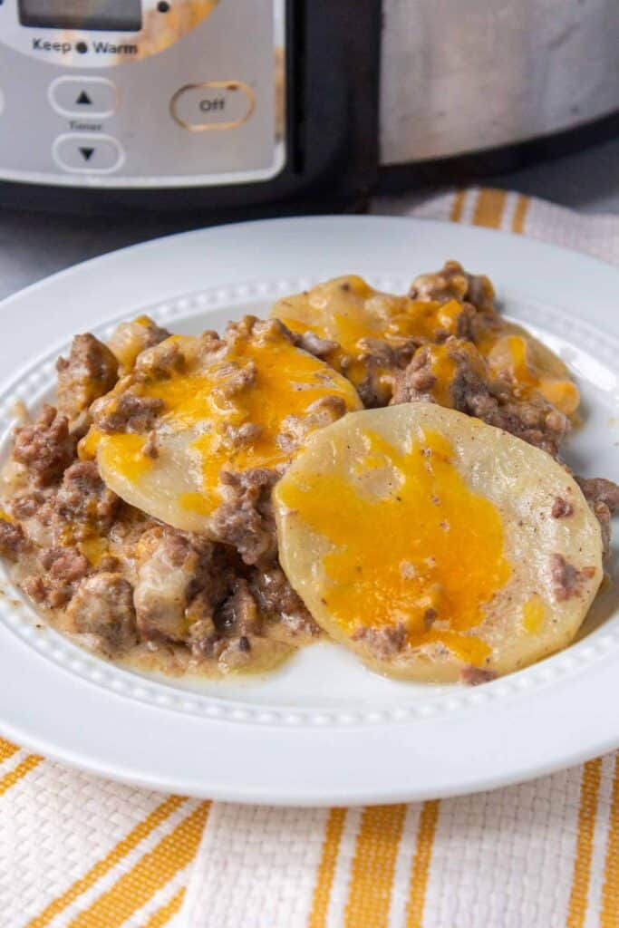 Crockpot Hamburger Potato Casserole Recipe - By Kelsey Smith