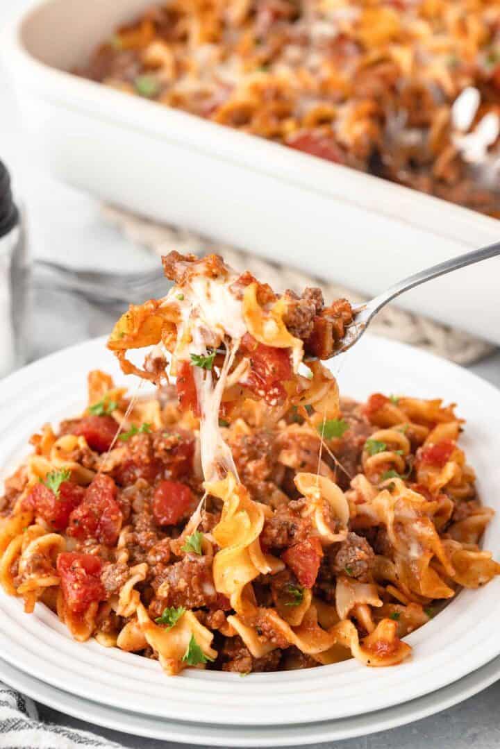 Easy Ground Beef Noodle Casserole - By Kelsey Smith